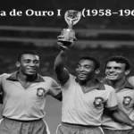 Seleção Brasileira conquistando as Copas do Mundo de 1958 e 1962, com Pelé e Garrincha como grandes destaques.